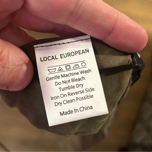 Local European - LE TIE TOP - Picture 9 of 12